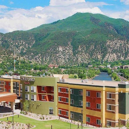 Courtyard By Marriott Glenwood Springs Hotell Exteriör bild