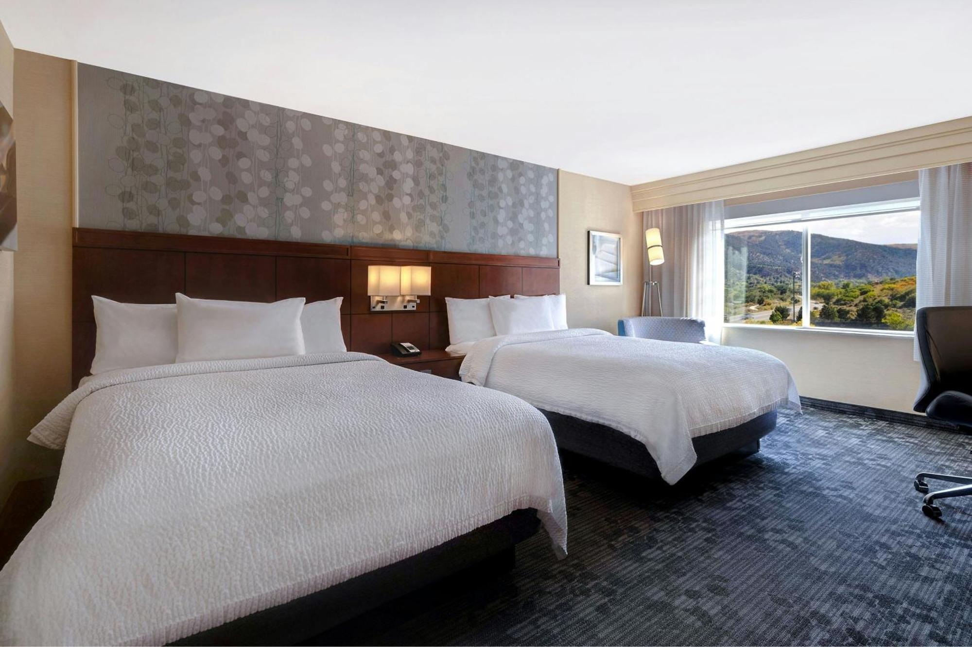 Courtyard By Marriott Glenwood Springs Hotell Exteriör bild