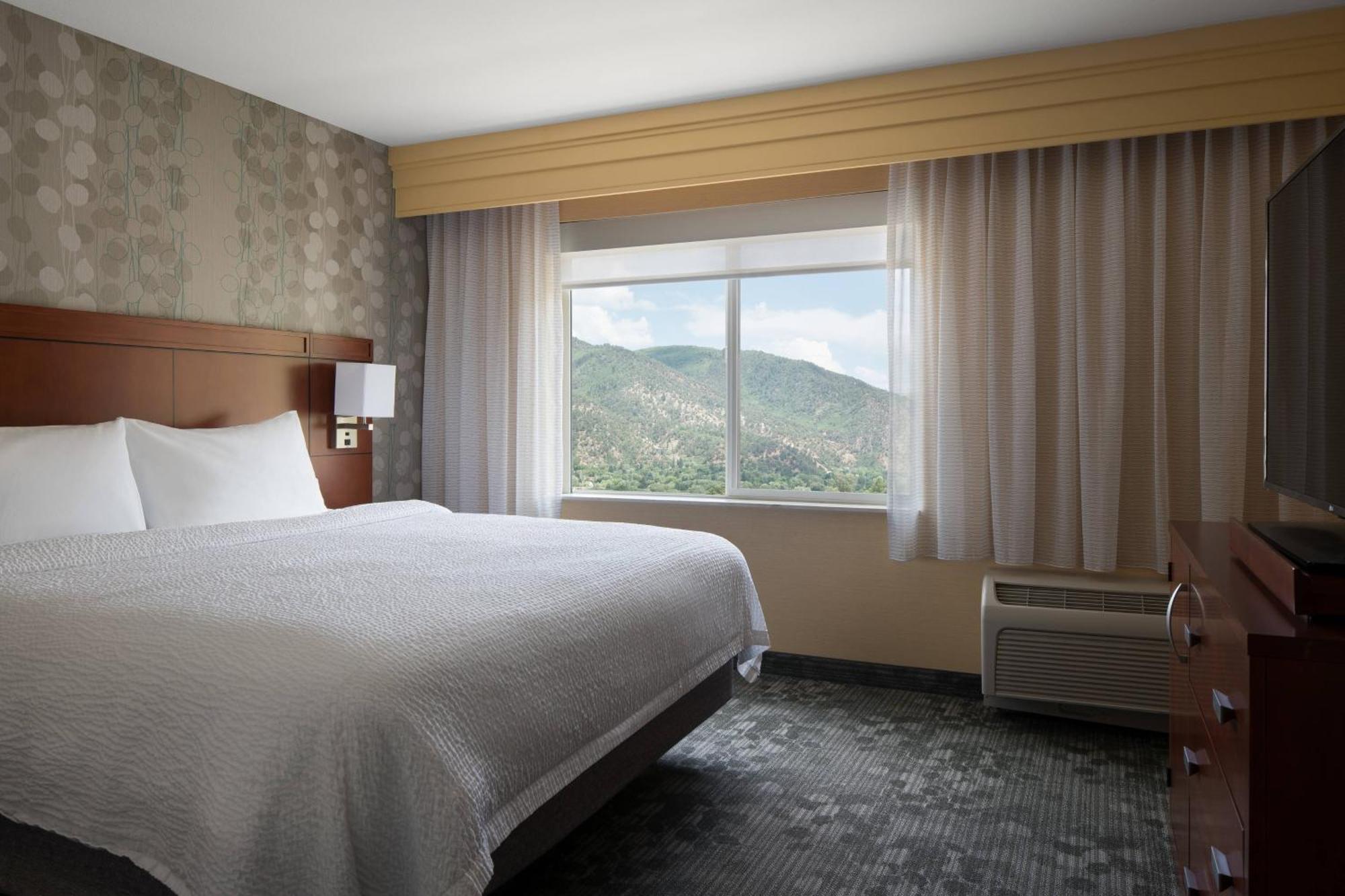 Courtyard By Marriott Glenwood Springs Hotell Exteriör bild